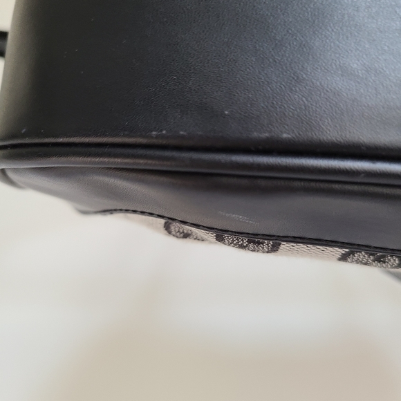 AUTHENTIC Vintage Gucci black shoulder bag - Picture 7 of 14